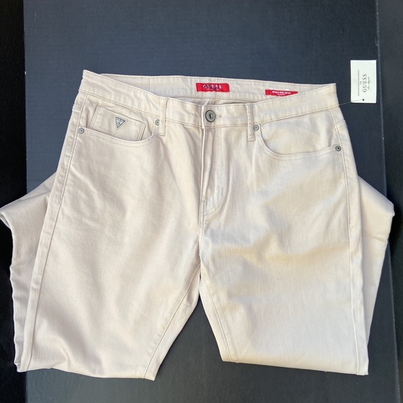 New GUESS Medium Rise Scotch Skinny Jeans - Picture 4 of 8